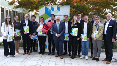 Teilnehmerinnen und Teilnehmer des Hochschulpreises 2025 Teilnehmerinnen und Teilnehmer des Hochschulpreises 2025